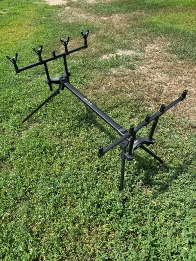 Род-под Carp Pro D-Carp 3-4 Rod Pod (4 legs, новий)