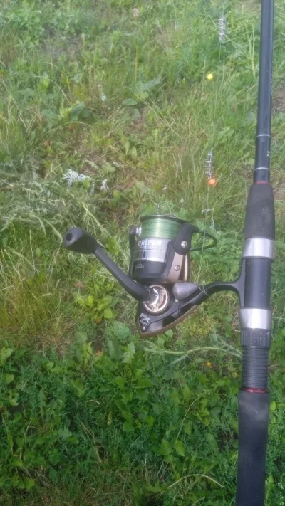 Фідерний комплект: фідер Daiwa Black Widow (3.30м, 100г) та котушка 4000 (б/в)