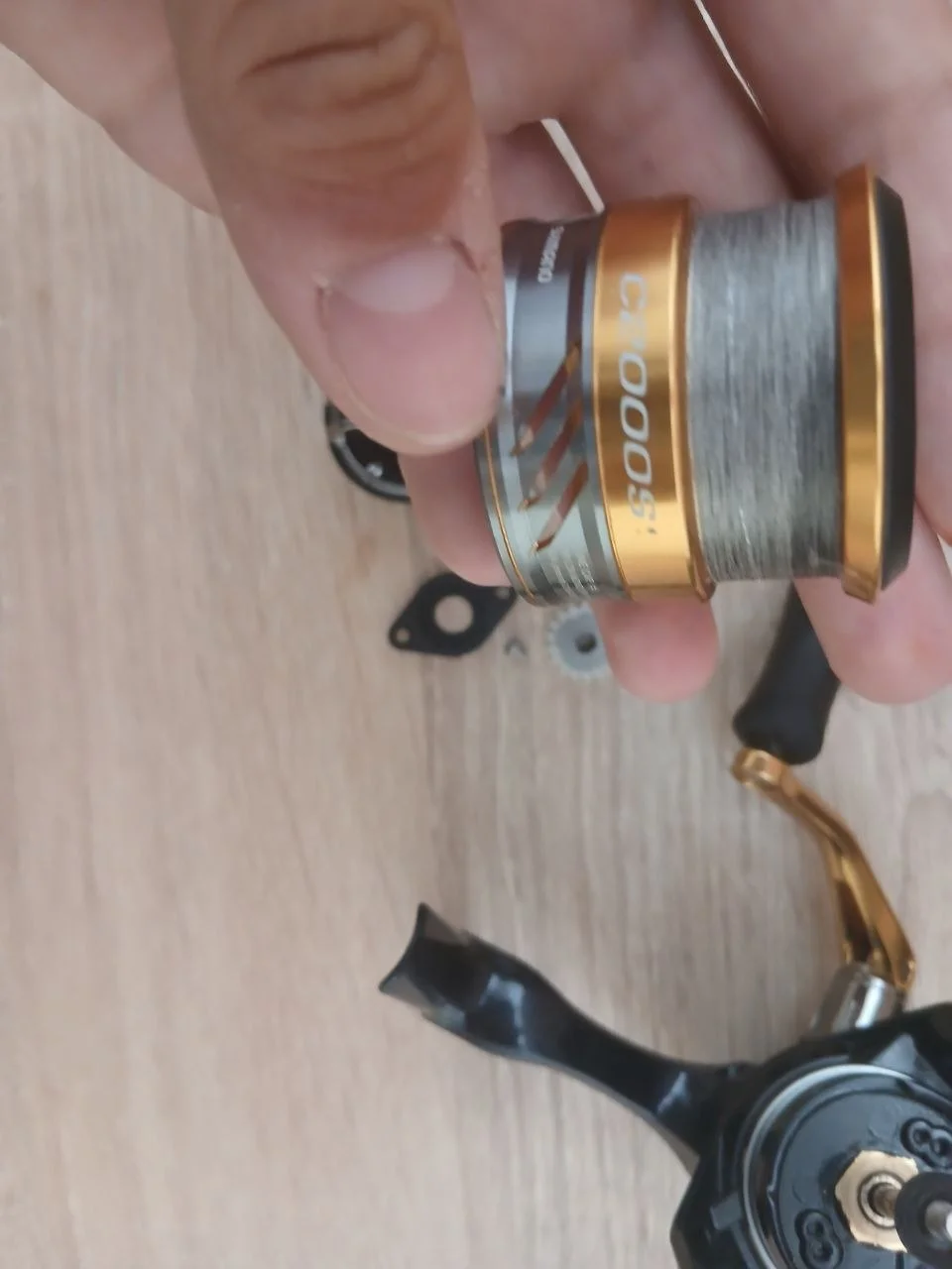 Котушка Shimano Nasci C2000S на запчастини або на відновлення
