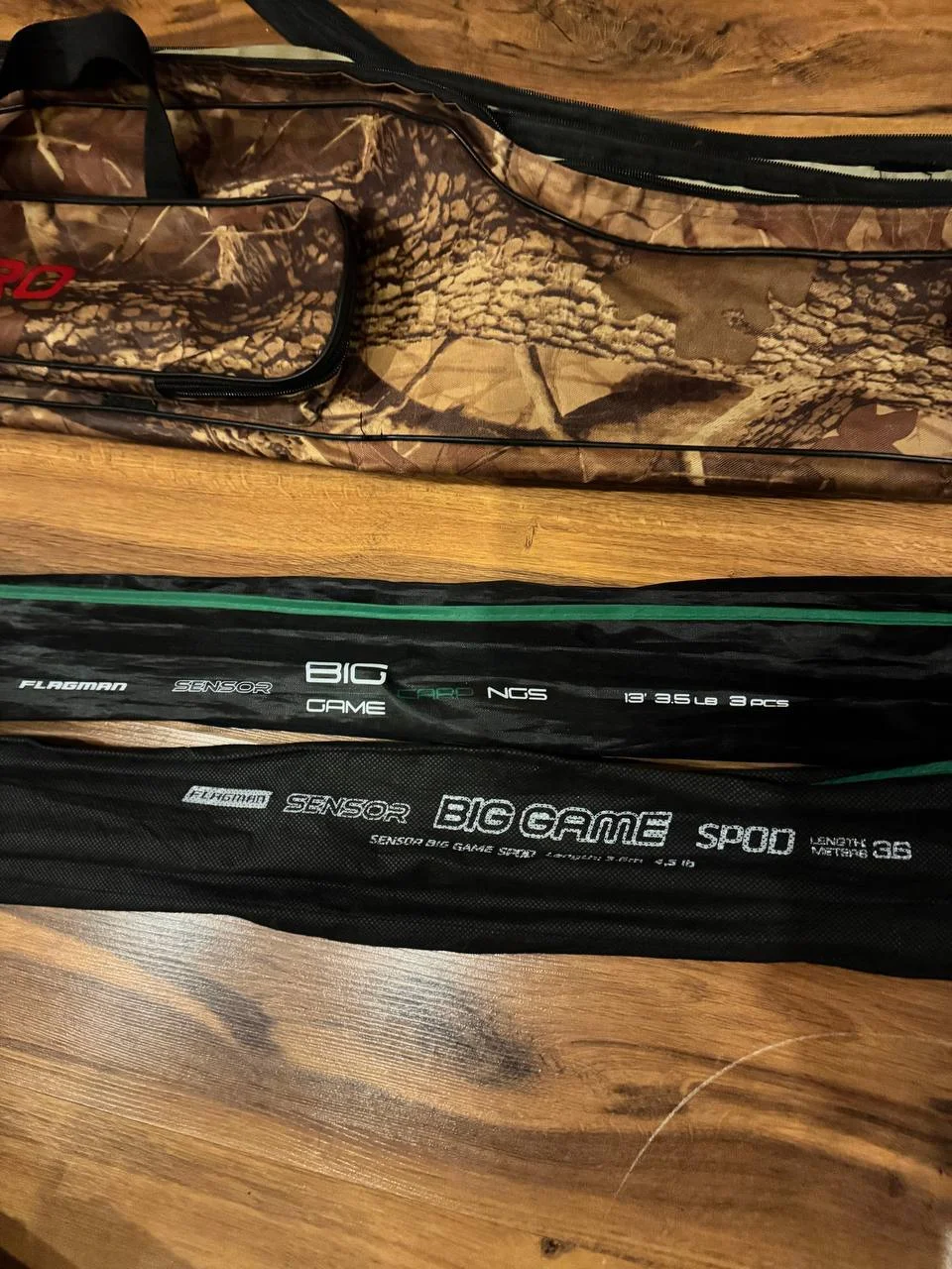 Короповий комплект: 2 вудилища Flagman Sensor Big Game (3.9м 3.5lb та спод 3.6м 4.5lb) та 2 котушки (Flagman Force Active 5000 та Libao Globe 640)
