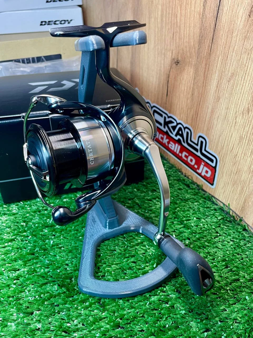 Котушка Daiwa 24 Certate 4000-C (нова, вага 235г, передатка 5.2:1)