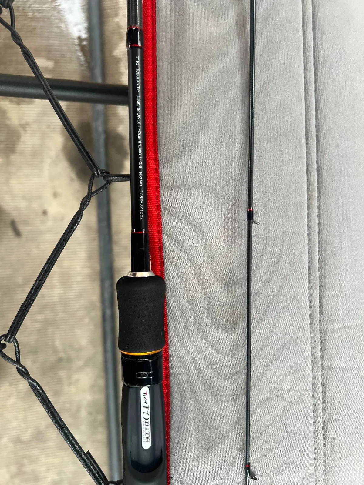 Спінінг Tict Inbite IB710-TB (2.40м, 0.9-12г, злом тюльпана, потерта ручка)
