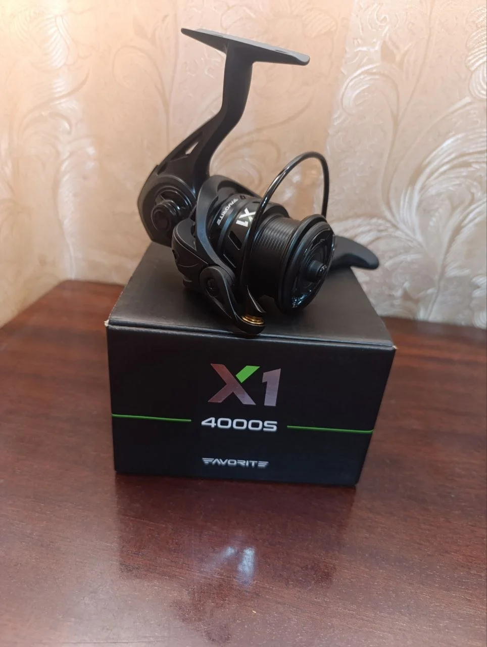 Катушка Favorite X1 4000S нова
