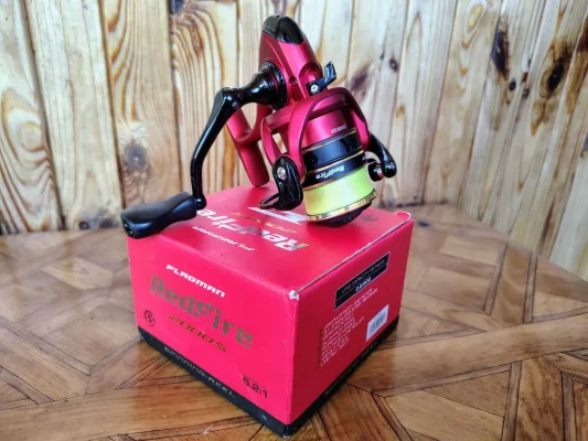 Котушка Flagman Red Fire 2000S 5+1 з шнуром