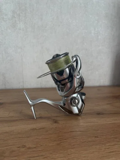 Котушка Shimano Stradic 4000 зі шнуром Bon Rush