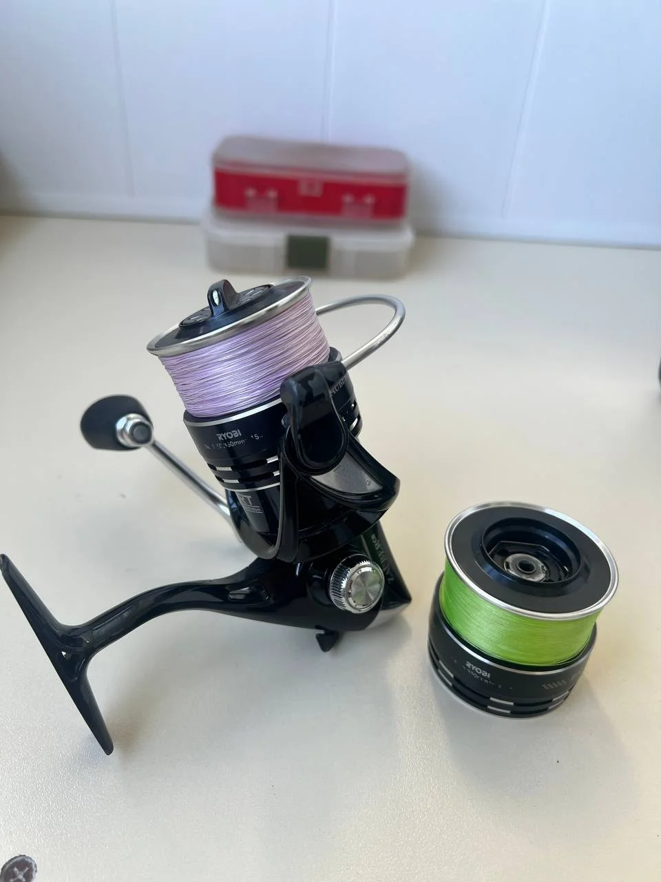 Котушка Ryobi Zauber CR 4000 + запасна шпуля з шнуром 