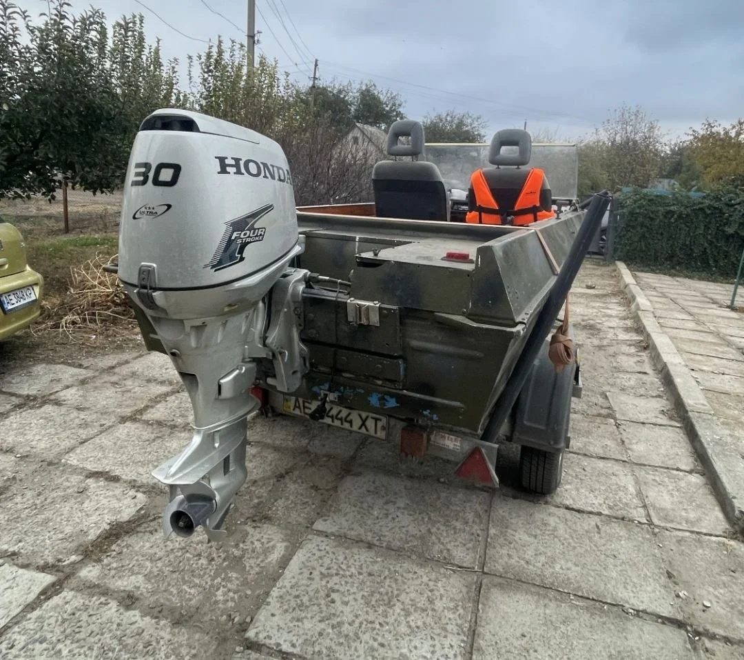 Човен Крим Honda BF30 4-тактний