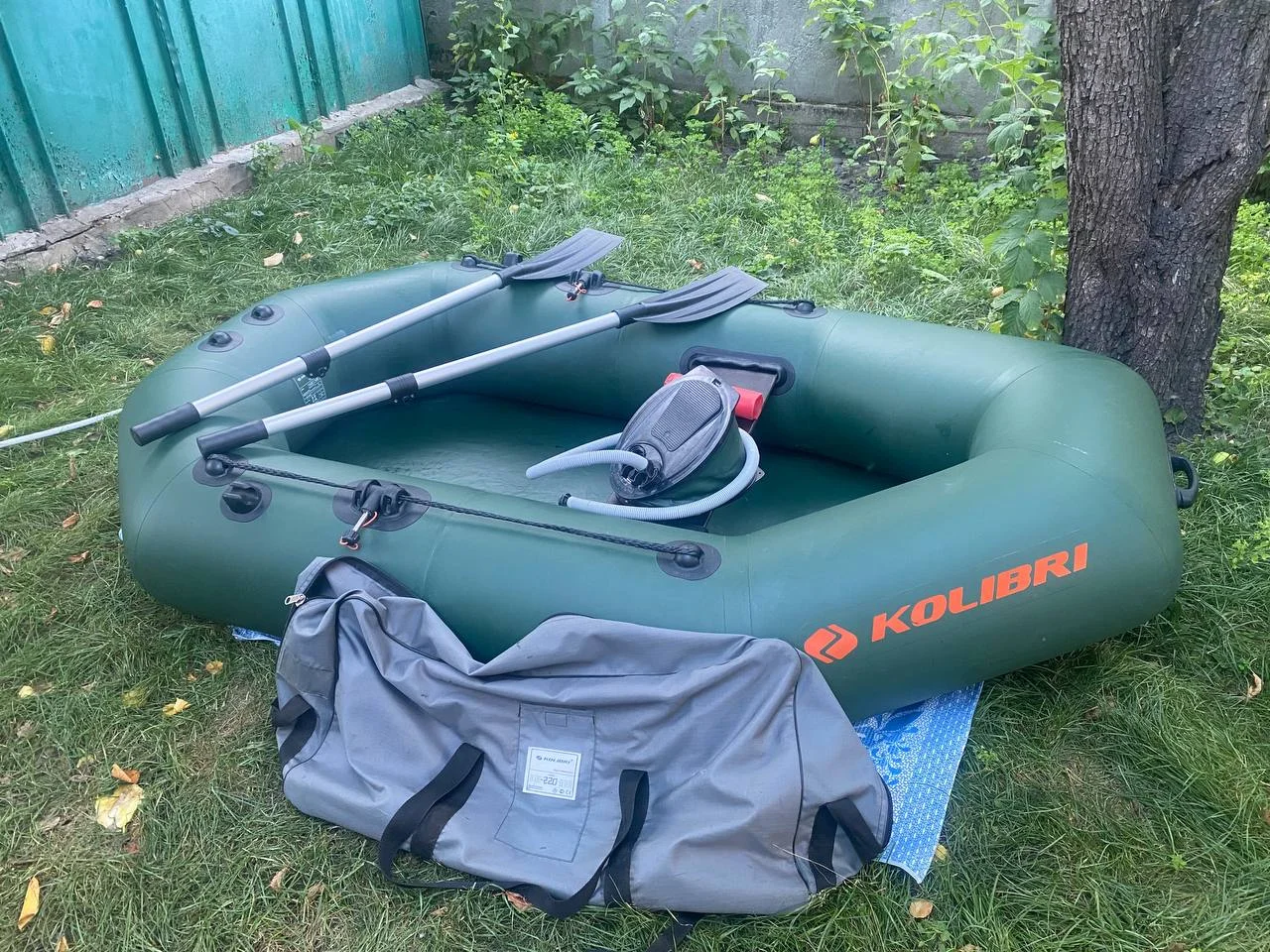 Човен Kolibri 220