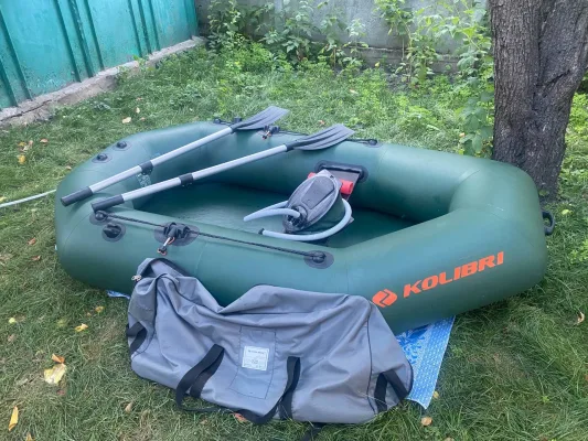 Човен Kolibri 220