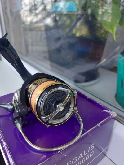 Котушка Daiwa Legalis LT 2500D