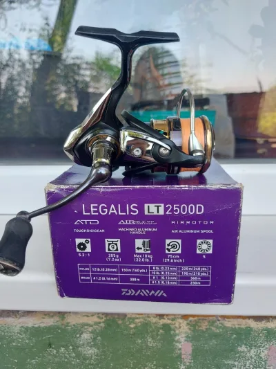 Котушка Daiwa Legalis LT 2500D