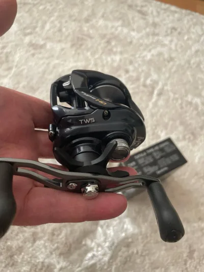 Котушка Daiwa Tatula TYPE-HD 200HSL