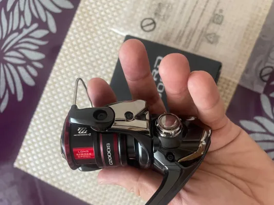 Котушка Shimano Vanford 20 C2000S