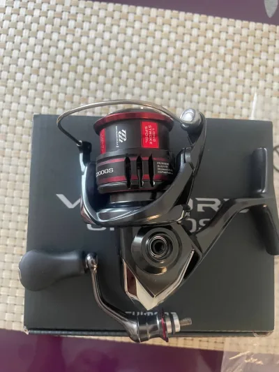 Котушка Shimano Vanford 20 C2000S