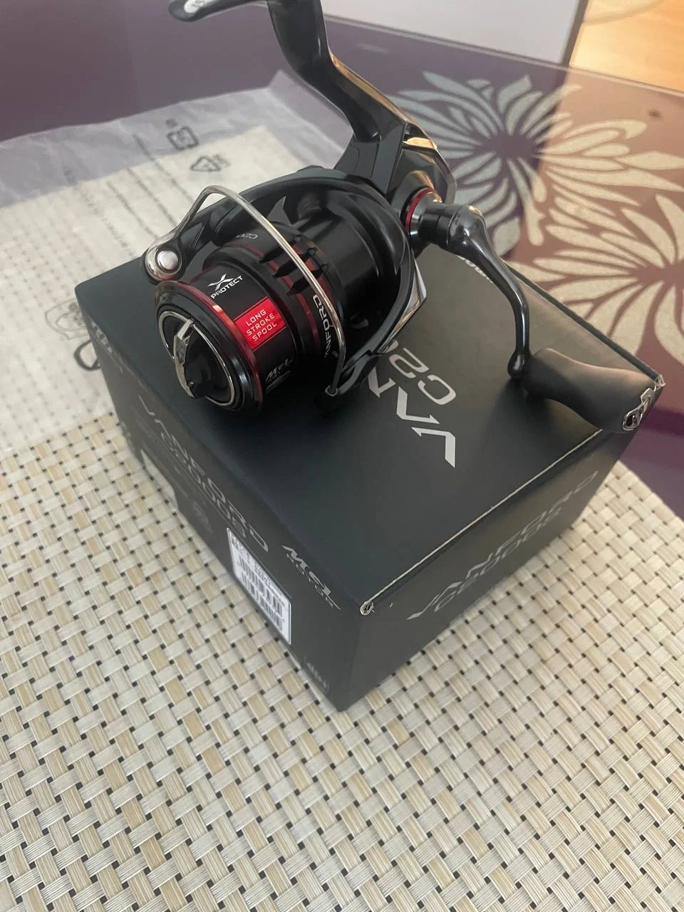Котушка Shimano Vanford 20 C2000S