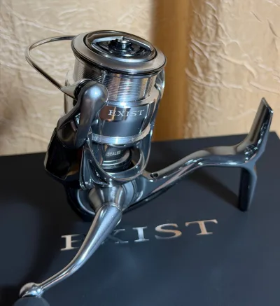 Котушка Daiwa 22 Exist SF2000SS-P