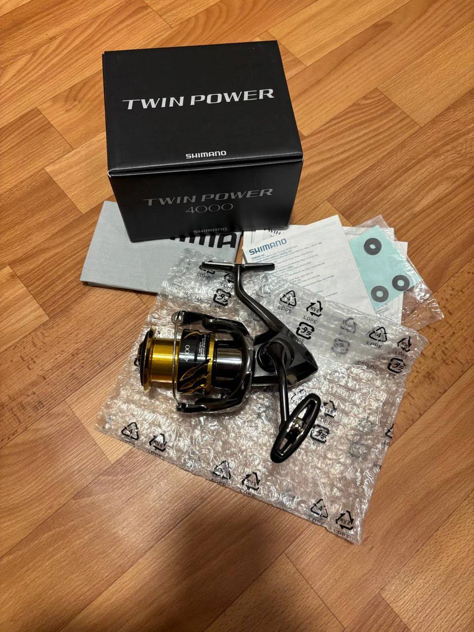 Котушка Shimano 20 Twin Power 4000
