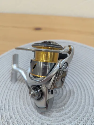 Котушка Daiwa Freams 21 4000-C