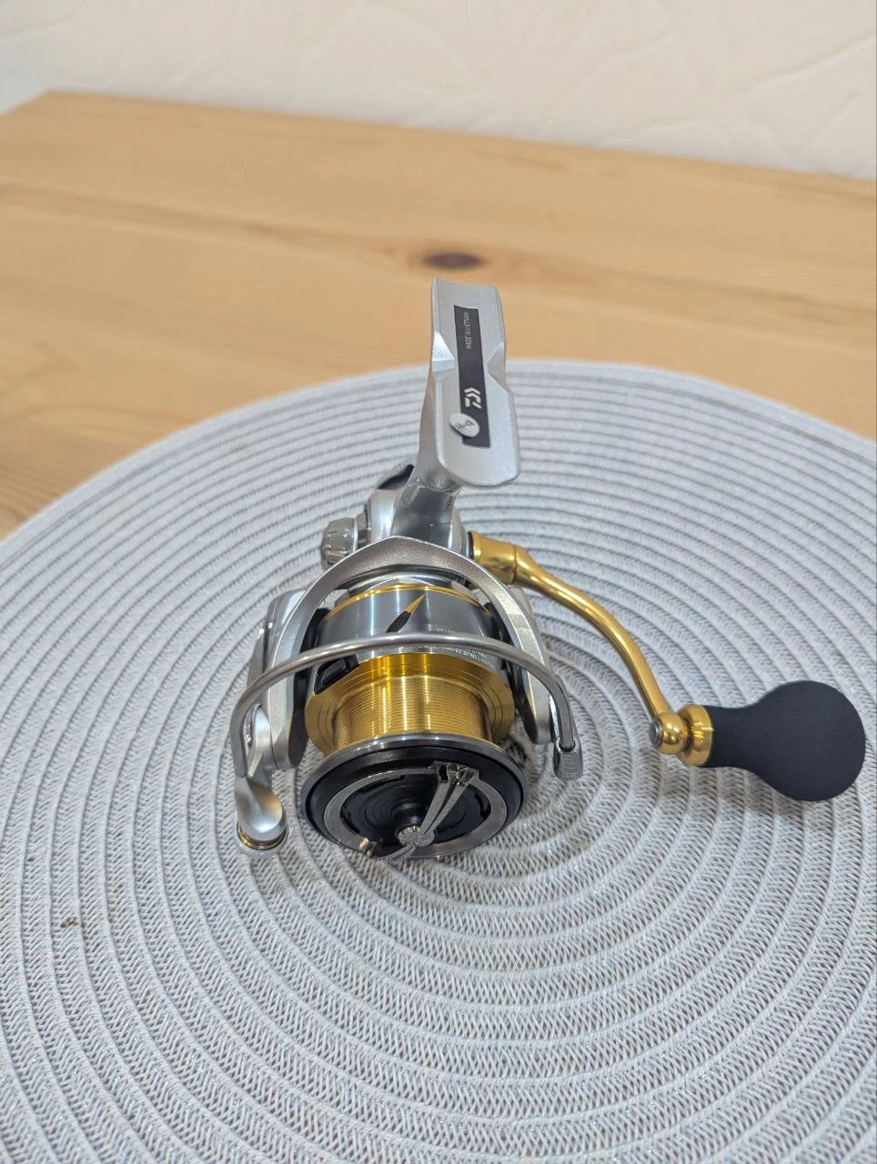 Котушка Daiwa Freams 21 4000-C