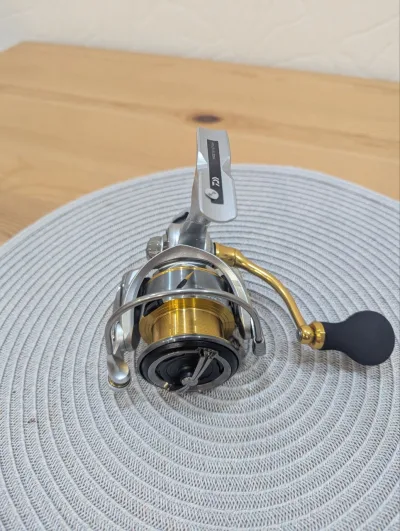 Котушка Daiwa Freams 21 4000-C