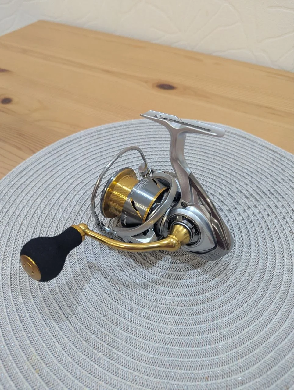 Котушка Daiwa Freams 21 4000-C
