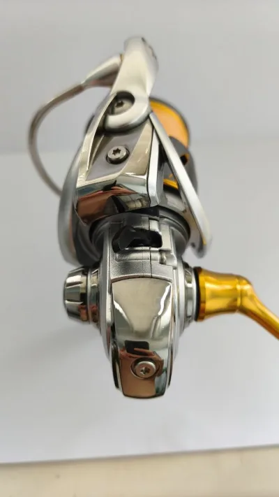 Котушка Daiwa 21 Freams FC LT 2000S