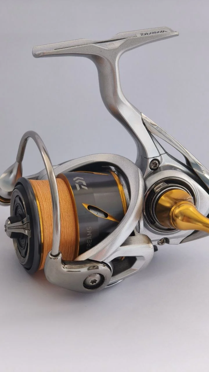 Котушка Daiwa 21 Freams FC LT 2000S