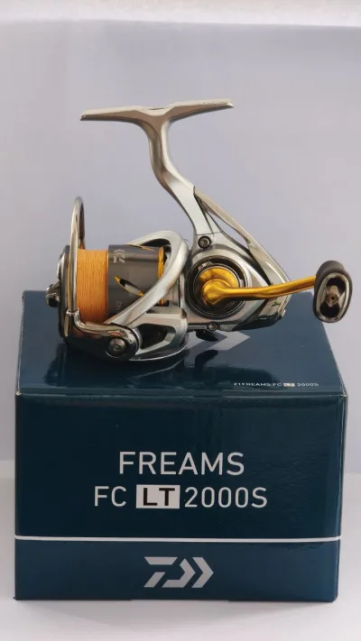 Котушка Daiwa 21 Freams FC LT 2000S