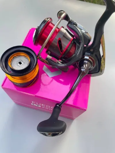 Котушка Daiwa Fuego 20 LT 2500