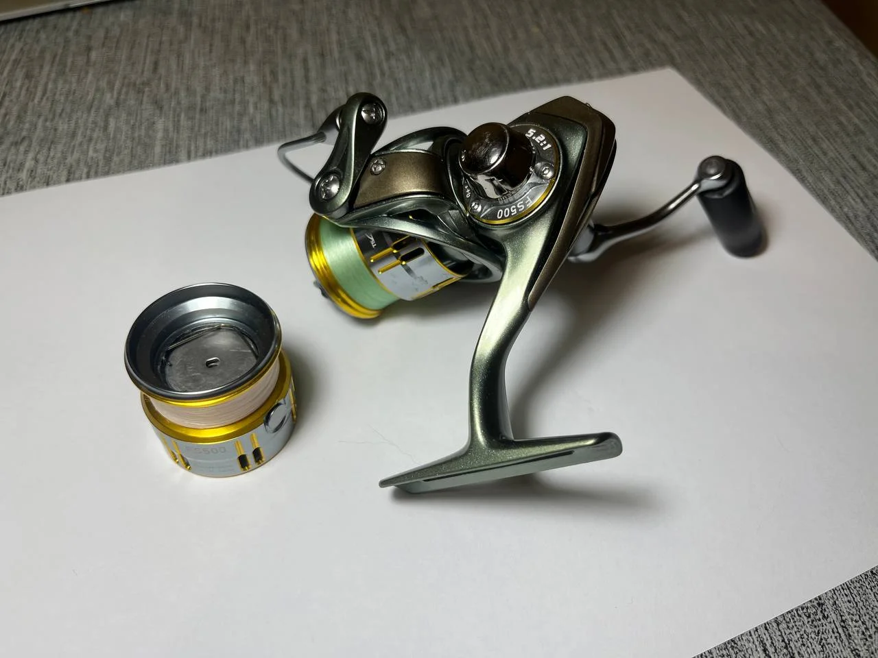 Котушка Tsurinoya FS 500 2 шпулі
