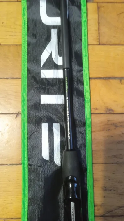 Спінінг Favourite x1.1 762ml