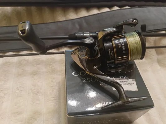 Комплект Favorite Black Swan 7112 2-10г Shimano Complex 2500 HD