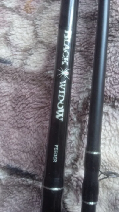 Фідер Daiwa Black Widow 3.3м 100г