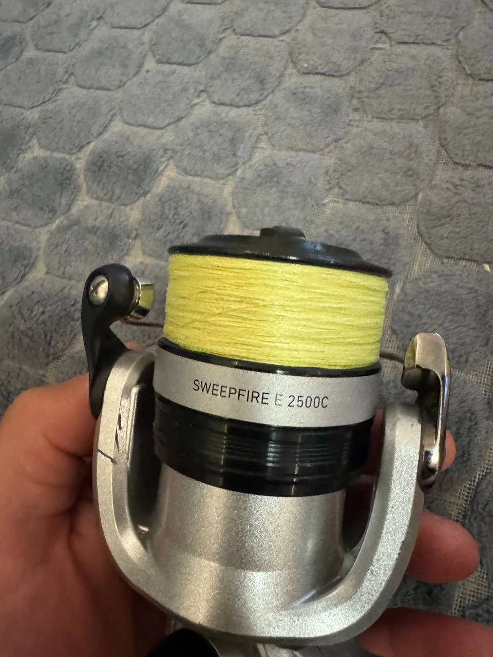 Котушка Daiwa Sweepfire 2500 C