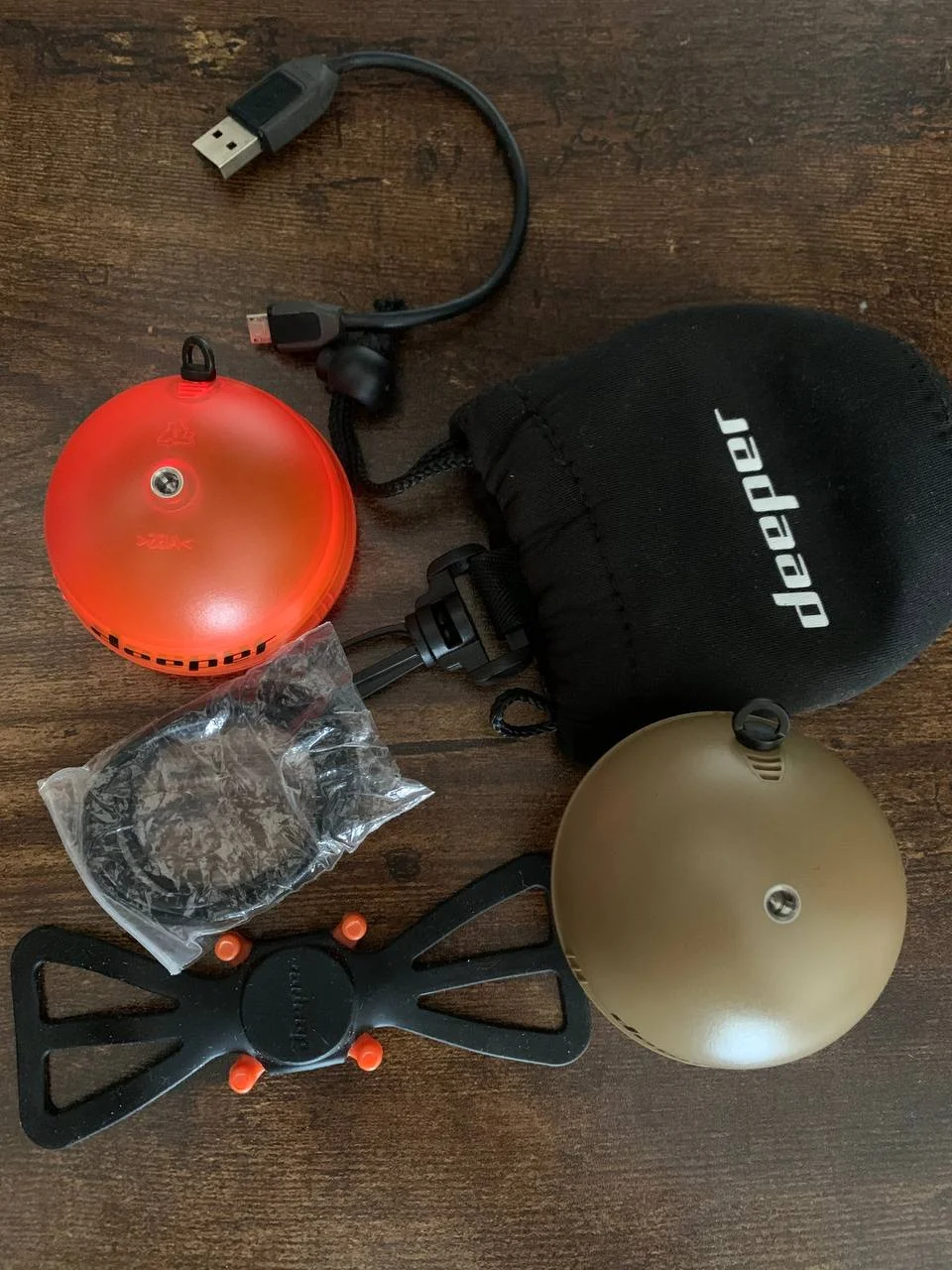 Ехолот Deeper Chirp +2 - Wi-Fi, GPS, потрійний промінь