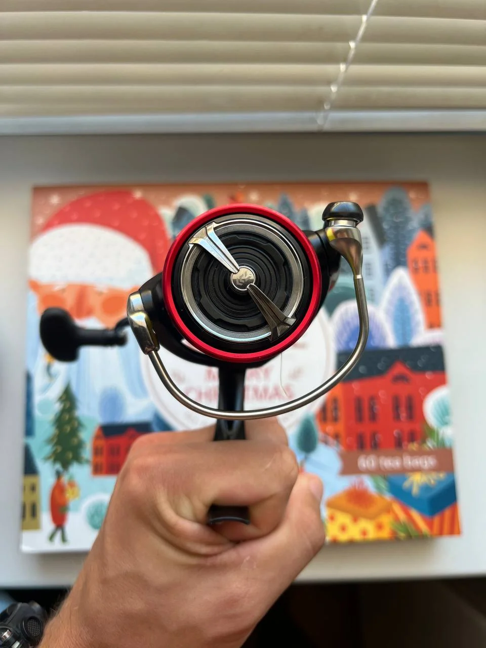 Котушка Daiwa 20 Fuego 3000-C