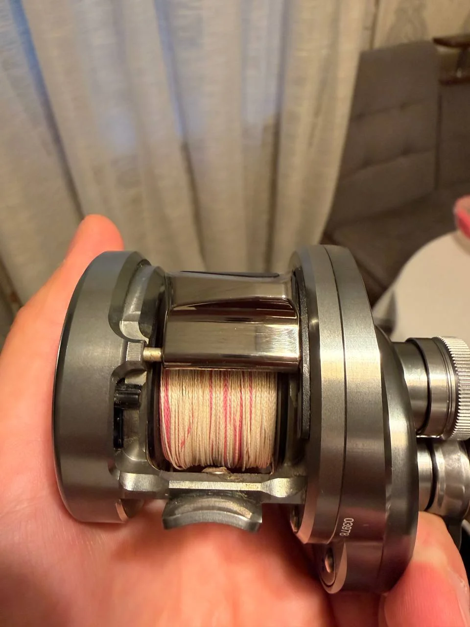Котушка Shimano Calcutta Conquest DC 200