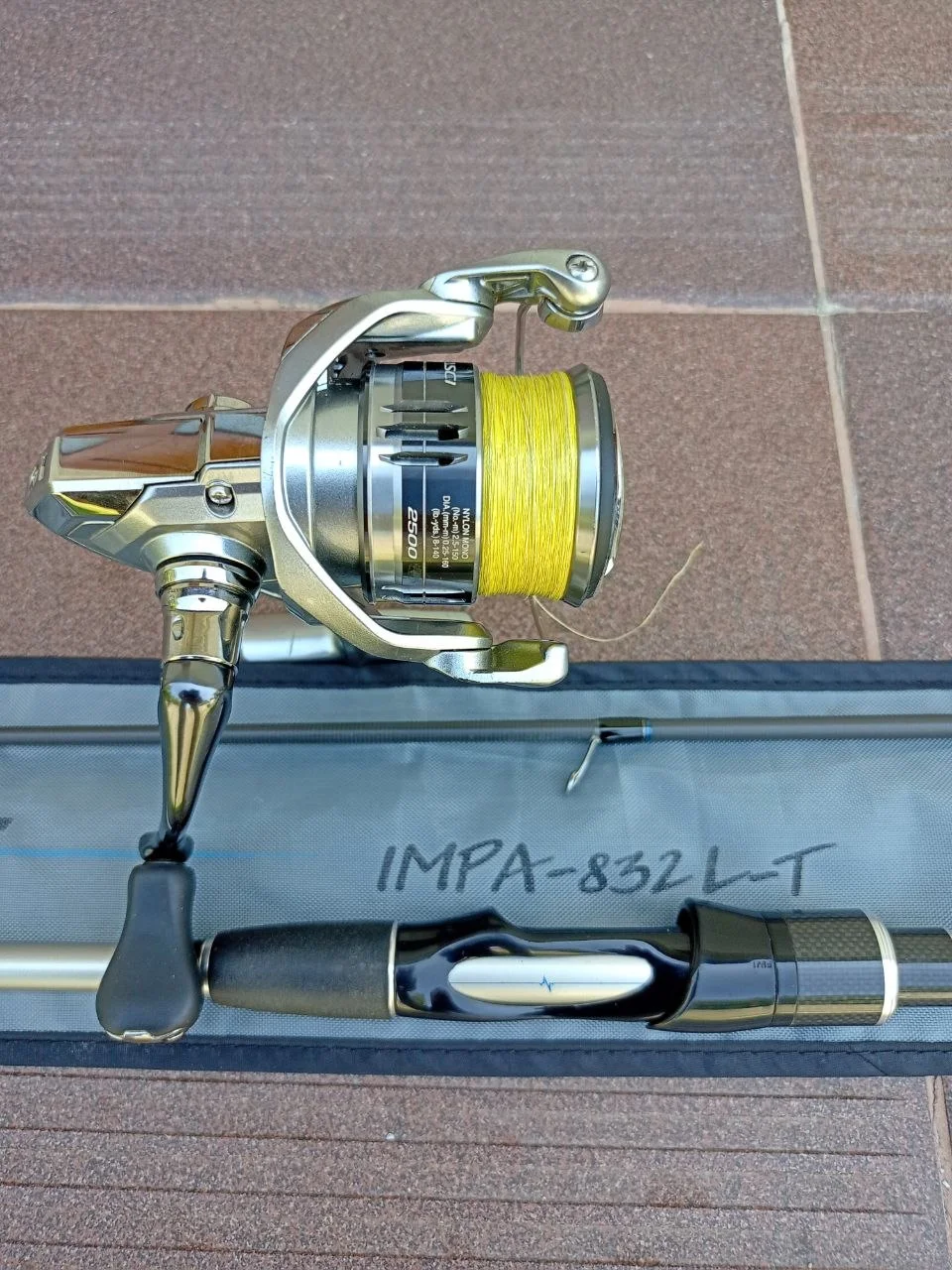 Комплект Favorite Impulse 3.51м 3-12г Shimano Nasci 2500C