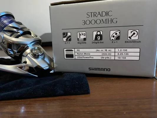 Котушка Shimano Stradic 23 3000MHG