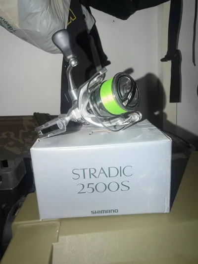Котушка Shimano 23 Stradic FM 2500