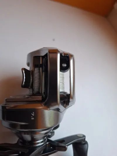 Мультиплікаторна котушка Shimano Bantam 18 HG ліворука