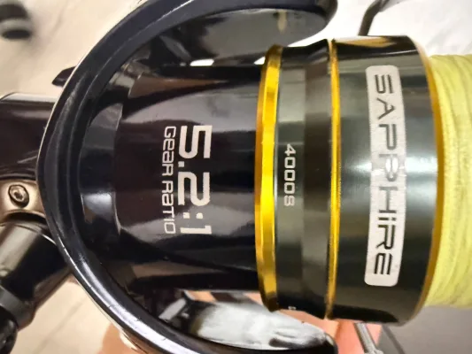 Котушка Favorite Sapphire 4000S