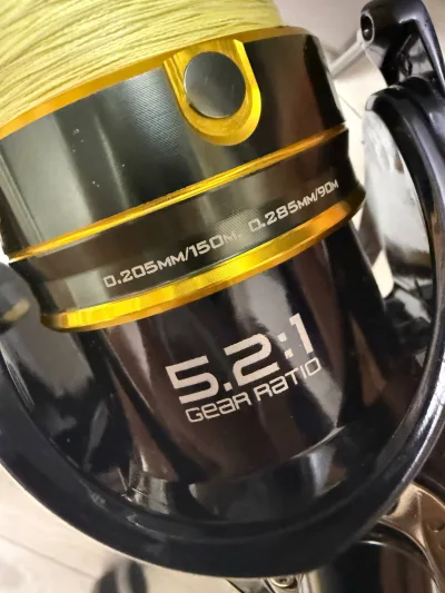 Котушка Favorite Sapphire 4000S