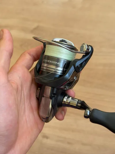 Котушка Shimano Miravel C2000SHG