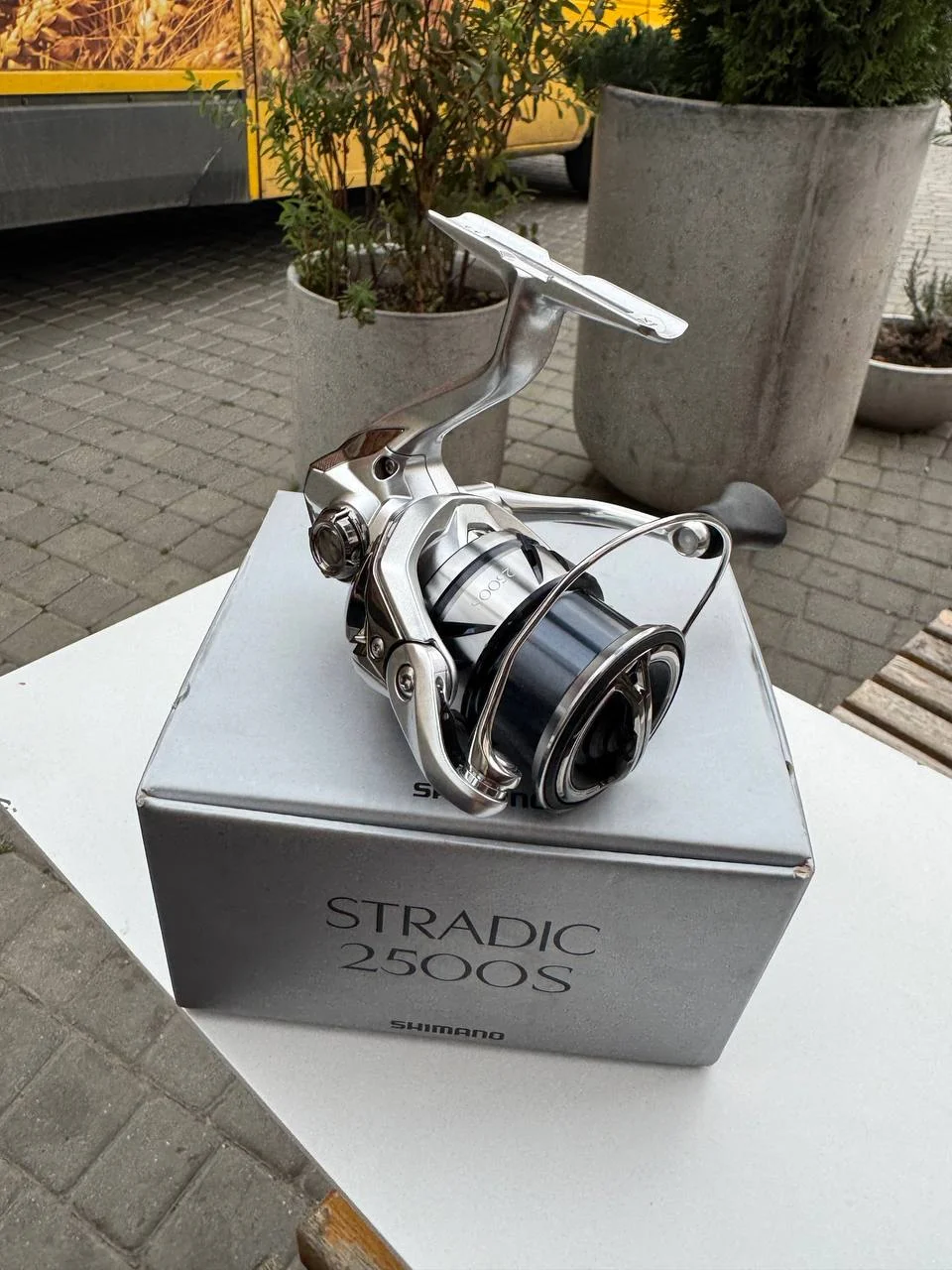 Котушка Shimano Stradic 23 2500S