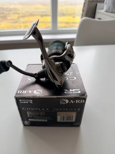 Котушка Shimano Complex 2500HGS F4