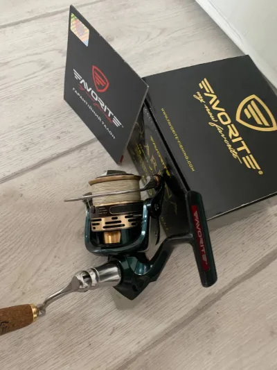 Котушка Favorite Arena C2500S 10+1BB