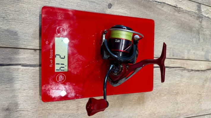 Котушка Daiwa Fuego 23 LT2500