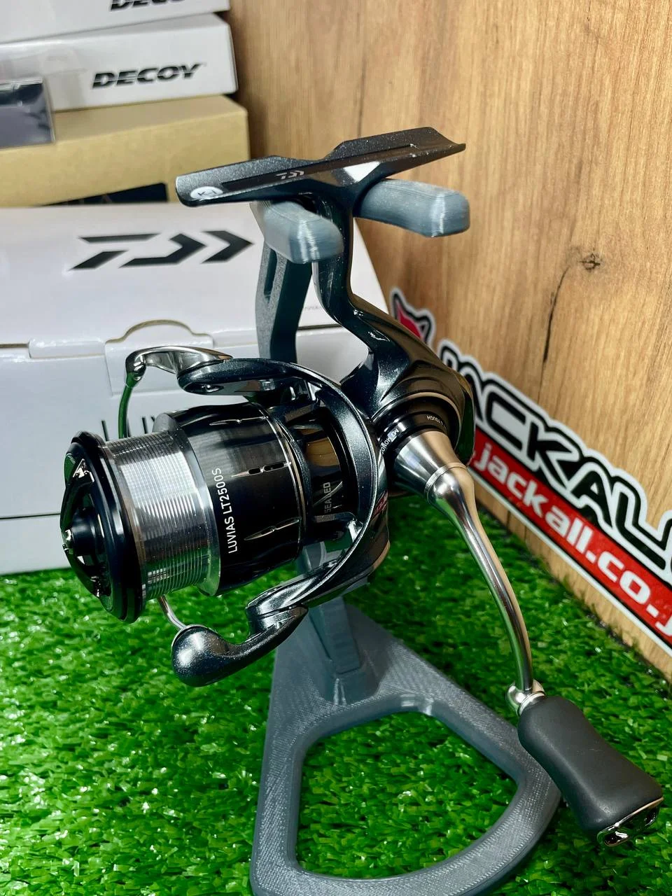Котушка Daiwa 24 Luvias LT2500S