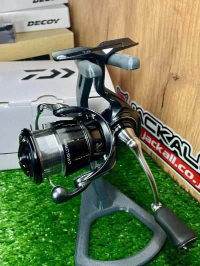 Котушка Daiwa 24 Luvias LT2500S